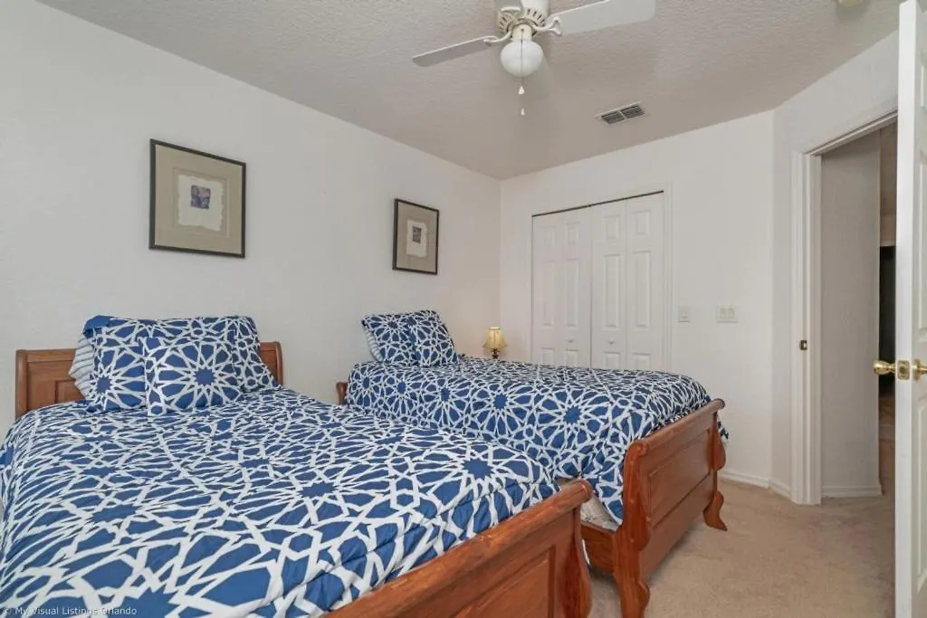 Holiday home Cozy Le Fou Home Next Mickey Mousse Davenport